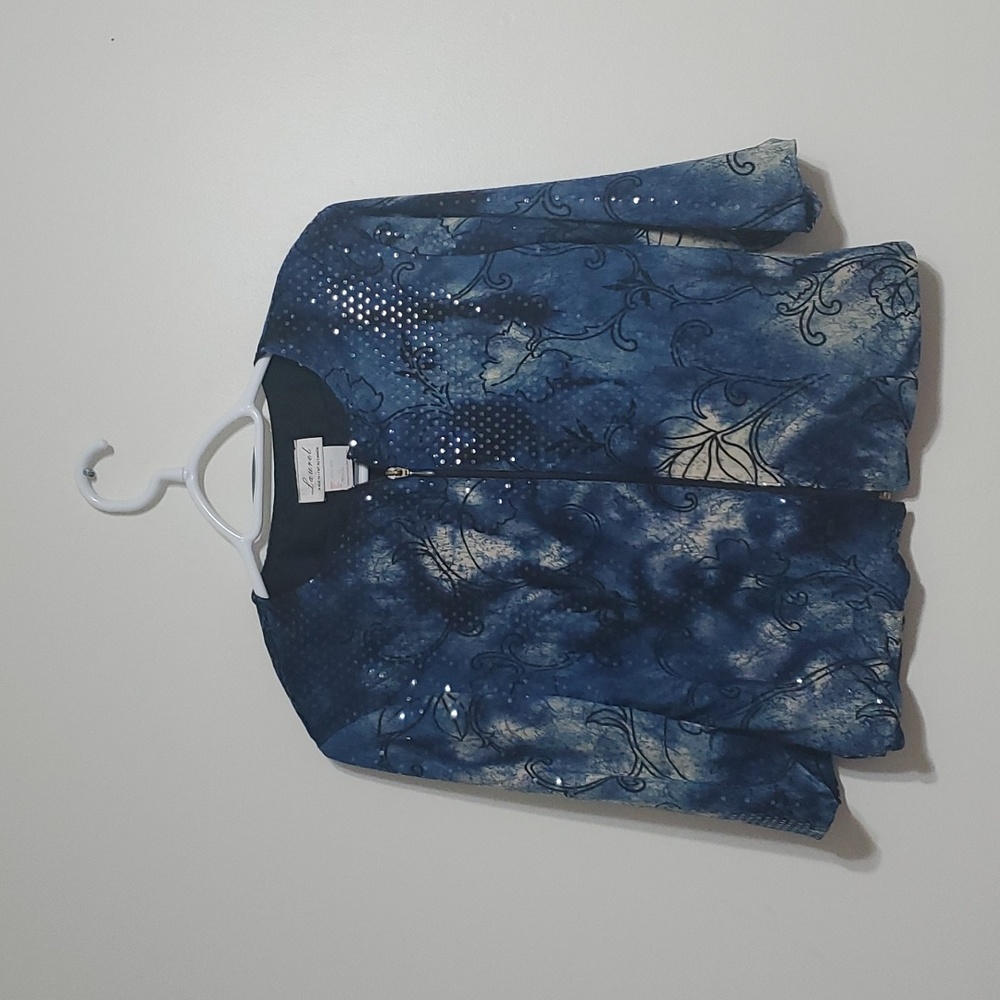 Laurel zip up